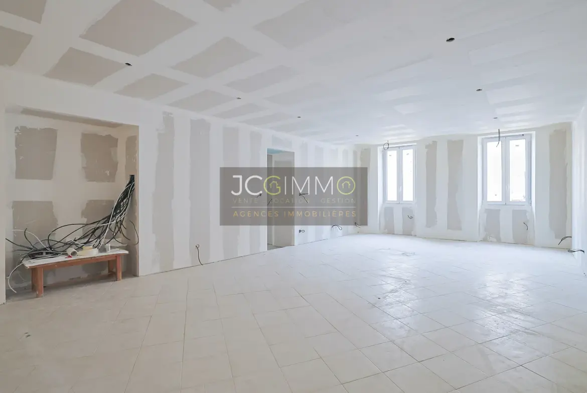 Appartement T3 Centre Ville Sollies Pont - 82,99 m² à Rénover 