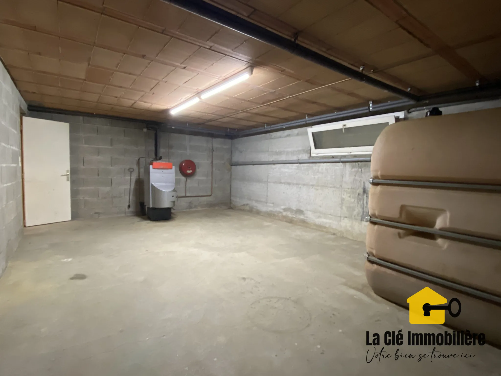 Maison mitoyenne de 107 m² à Jettingen - Grand potentiel de rénovation 