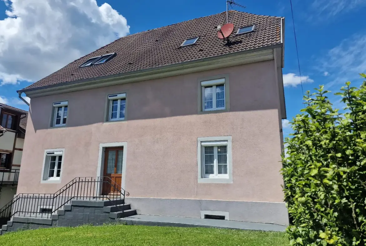 Triplex Soigné avec Terrasse à Bettendorf - 104 m² 