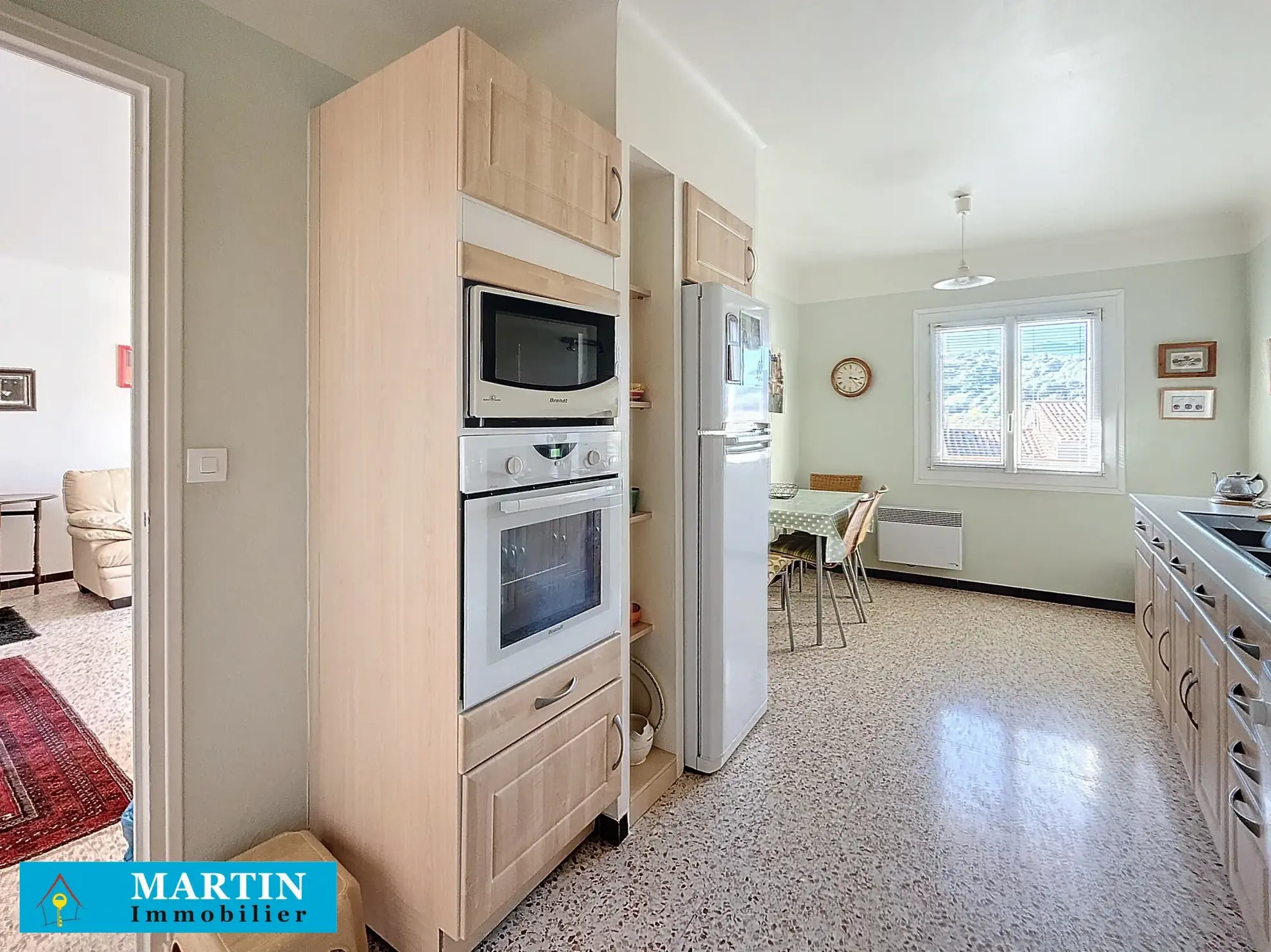 Bel Appartement Traversant à Céret avec Vue sur le Canigou 