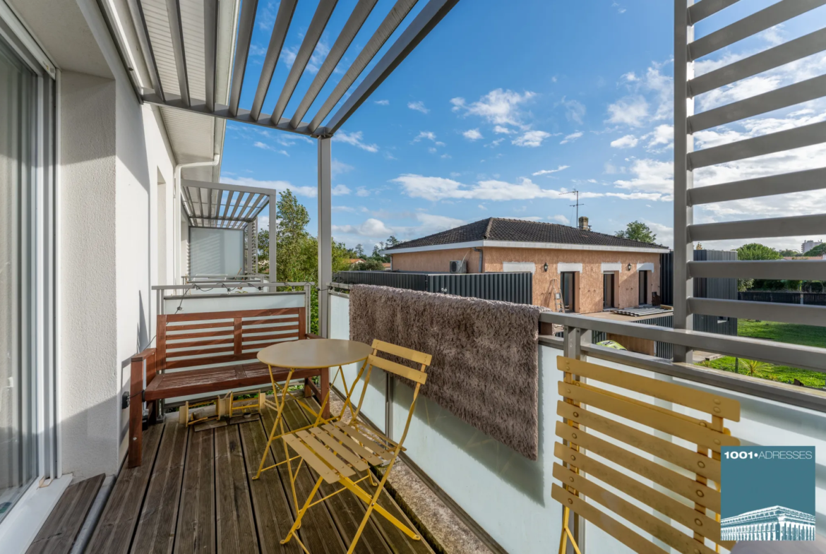 Vente Appartement lumineux T2 de 38,34 m² à Bruges avec balcon et parking 