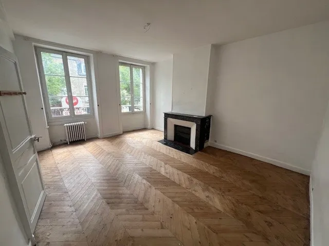 Maison de 224 m² avec 6 chambres à Alençon 