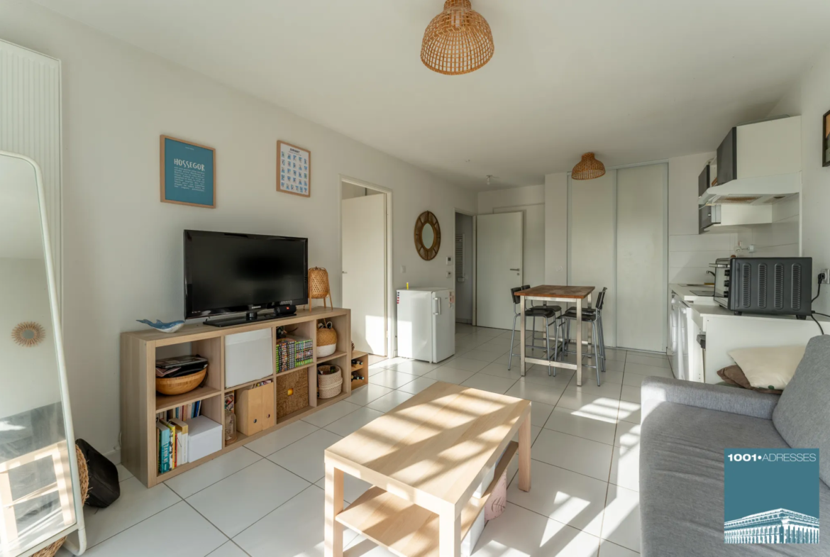 Vente Appartement lumineux T2 de 38,34 m² à Bruges avec balcon et parking 