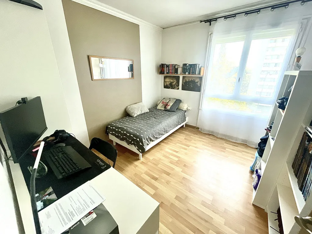 À vendre : Appartement de 84,02 m² à Boissy-Saint-Léger avec 3 chambres 