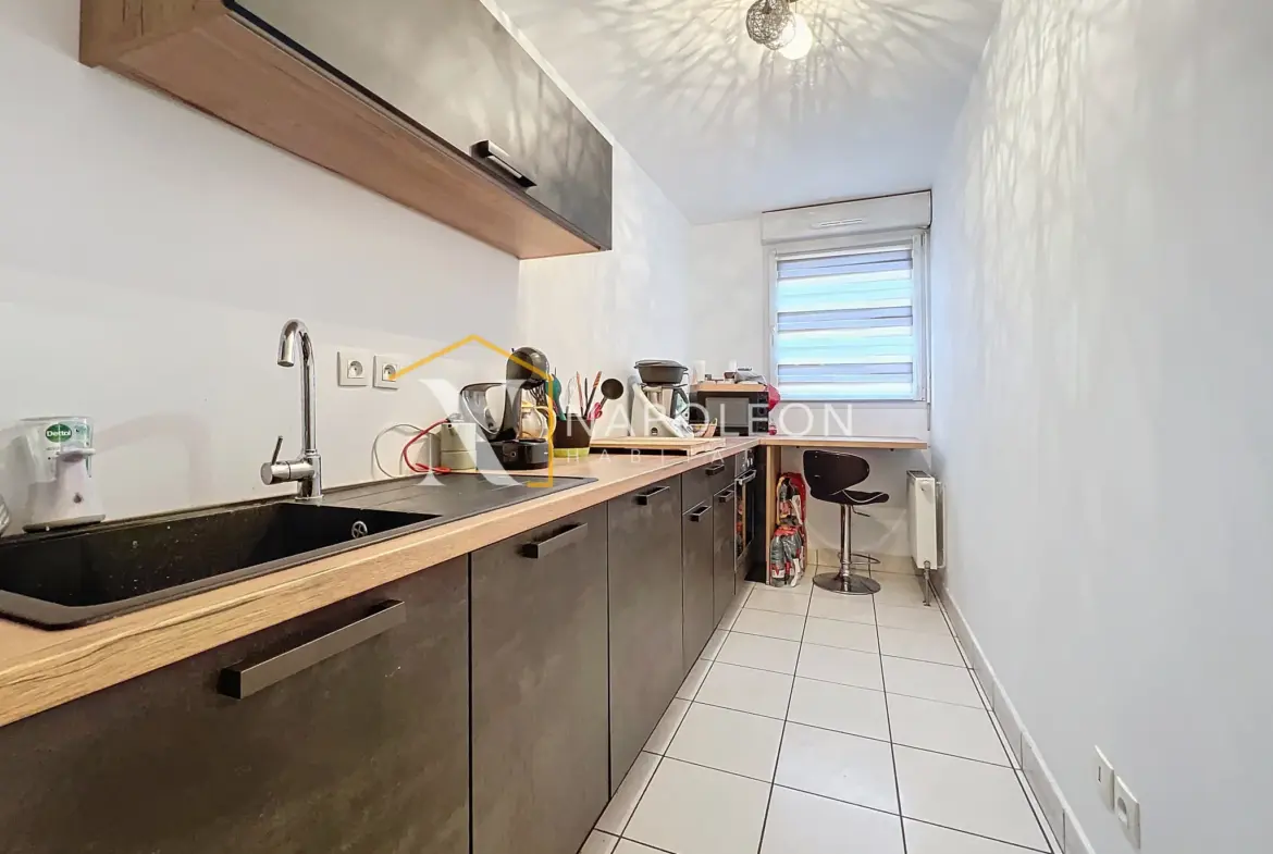 Bel appartement T3 à vendre à Loos avec garage 