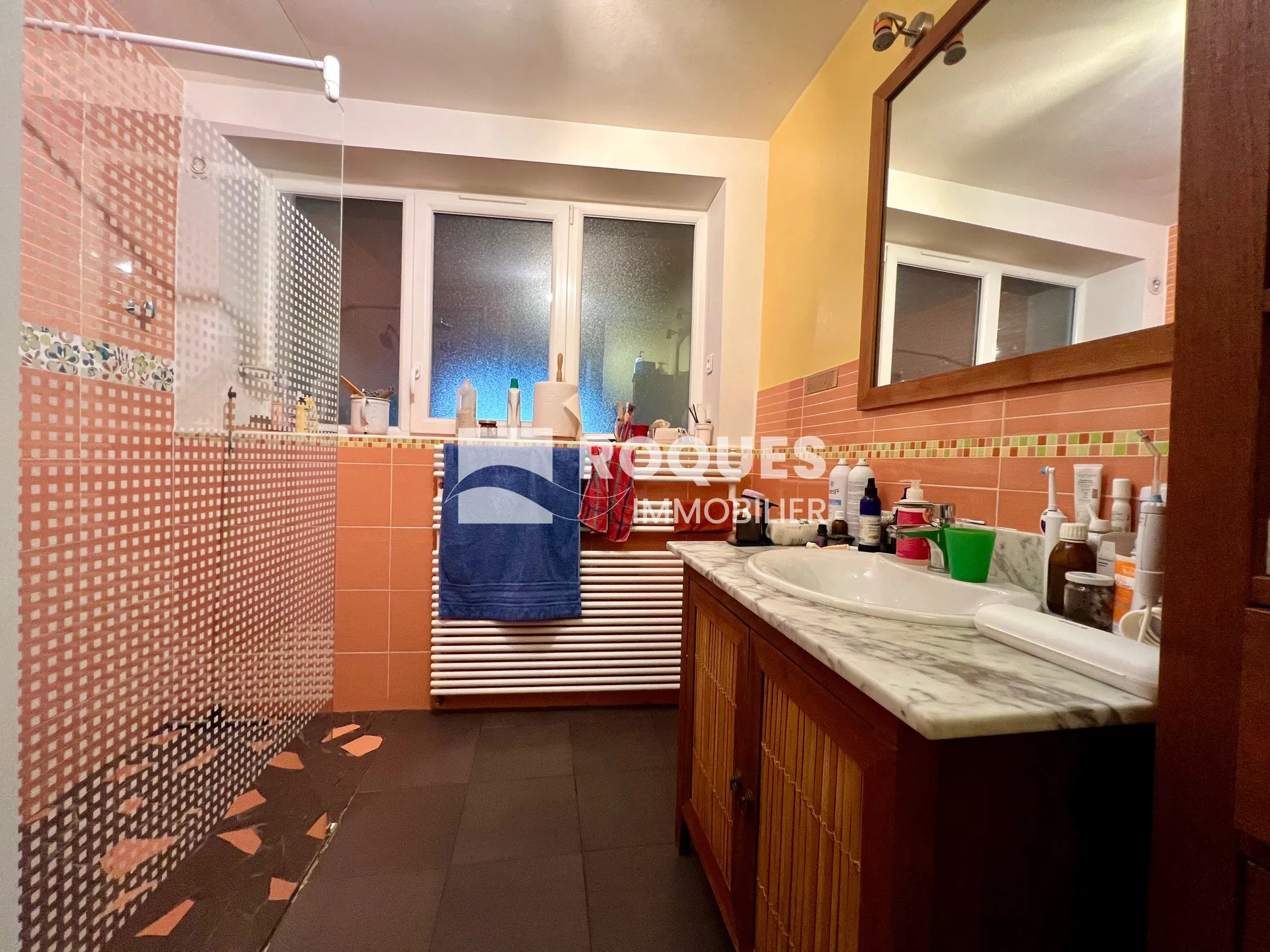 A vendre : Appartement T4 rénové à Millau avec terrasses 