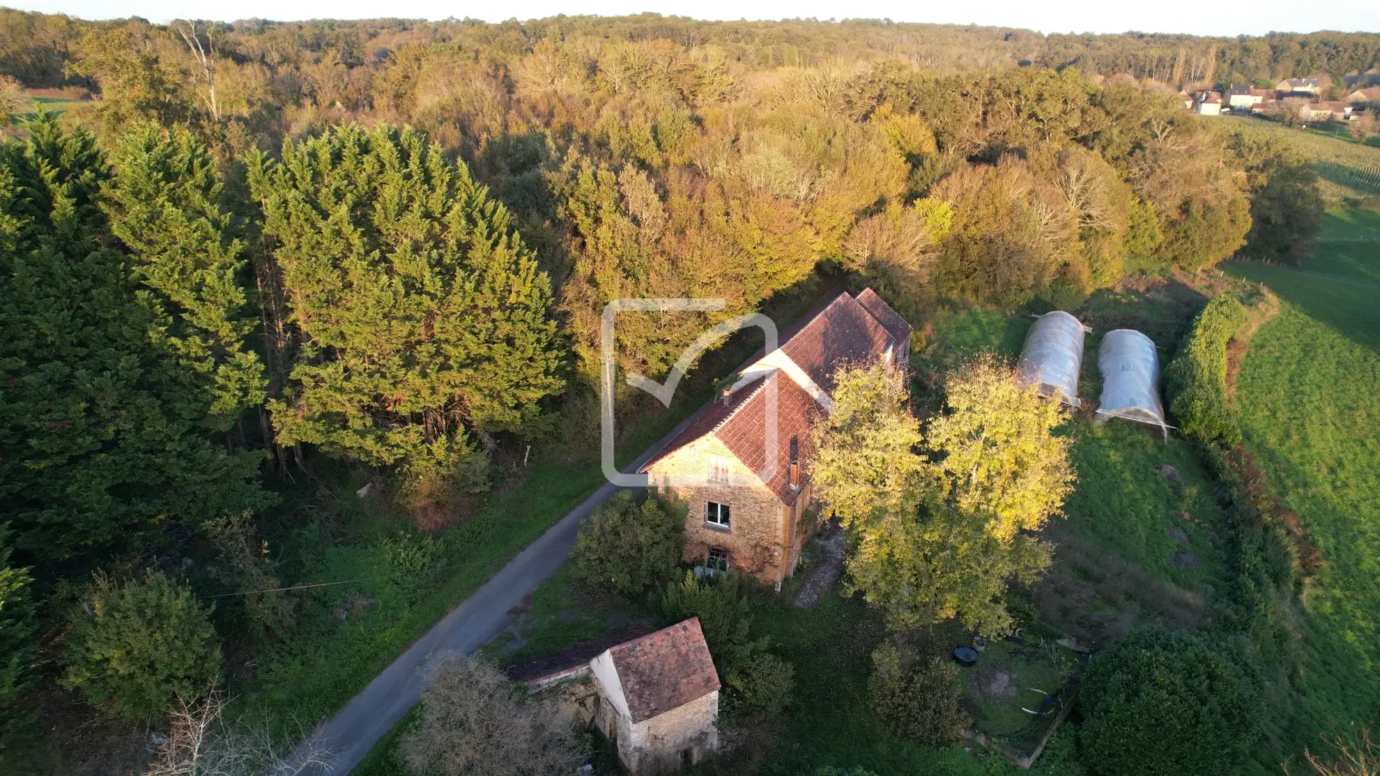 Vente d'un corps de ferme de 15 Ha à Gourdon 