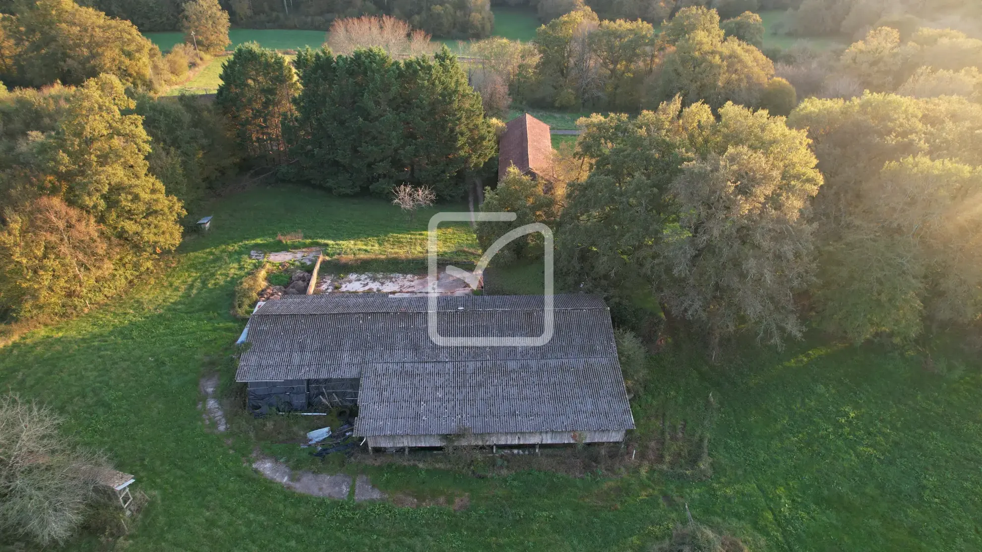 Vente d'un corps de ferme de 15 Ha à Gourdon 