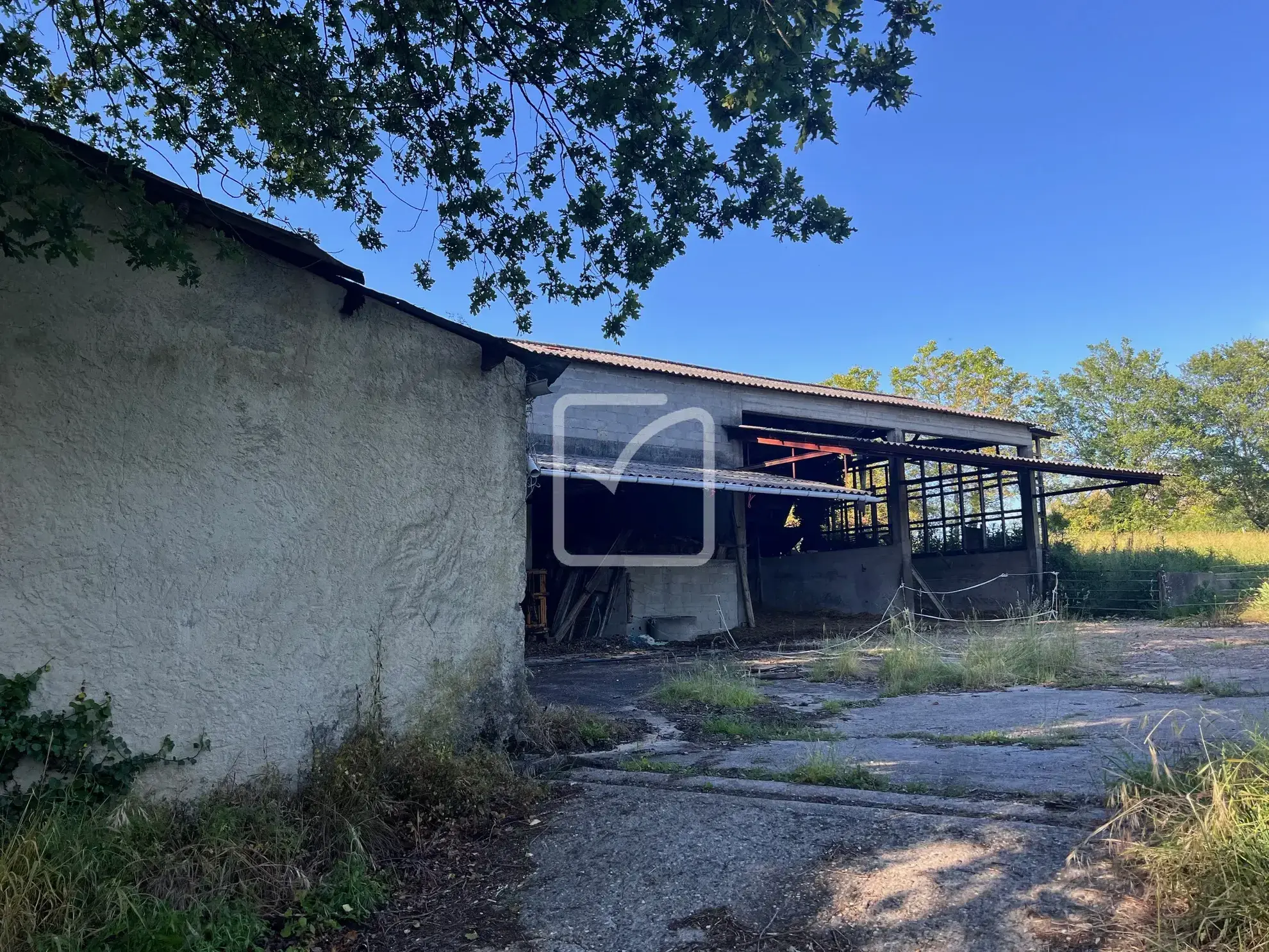 Vente d'un corps de ferme de 15 Ha à Gourdon 