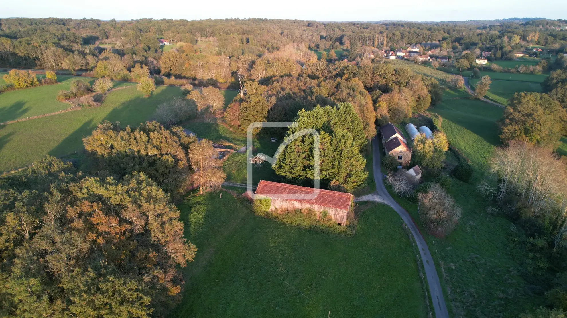 Vente d'un corps de ferme de 15 Ha à Gourdon 