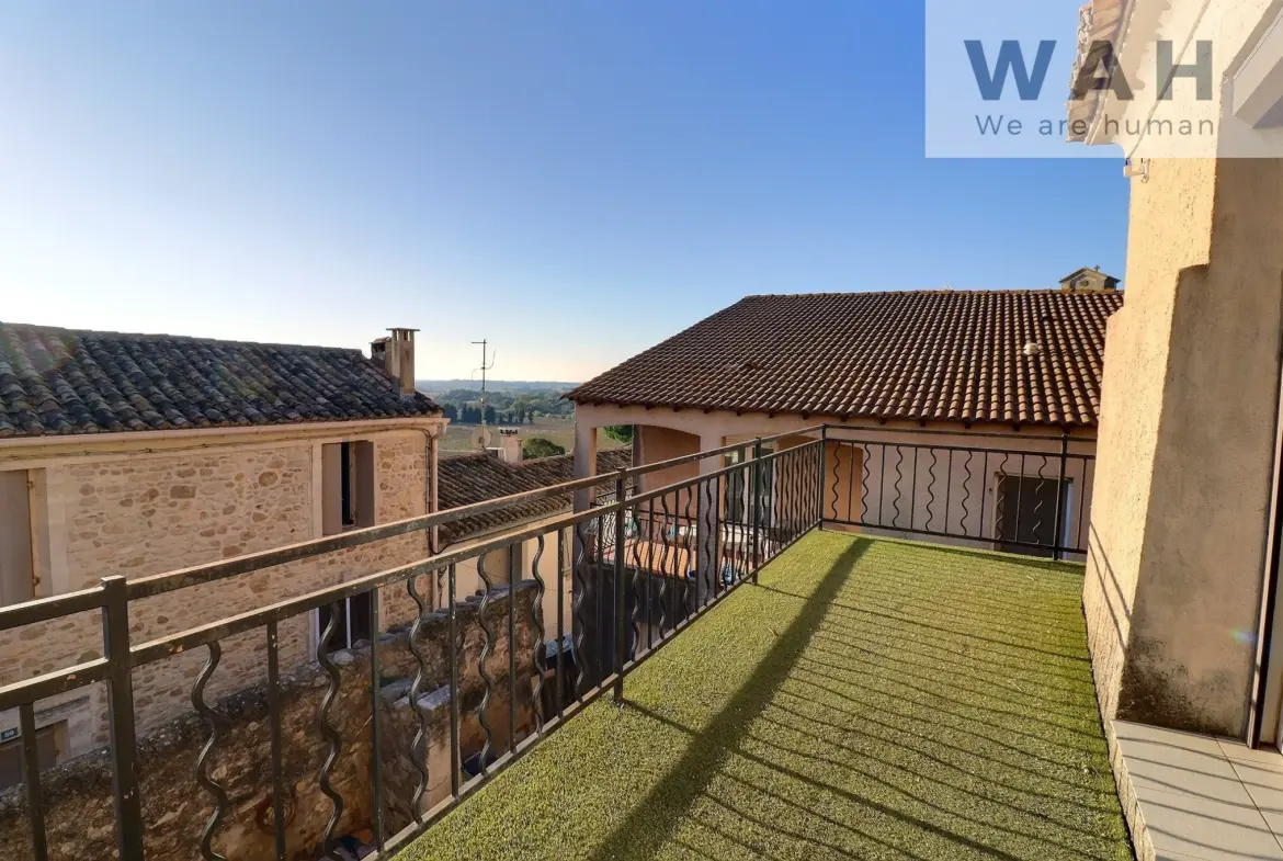 Maison de village 114m² avec balcon et vue panoramique à Saint-Christol 