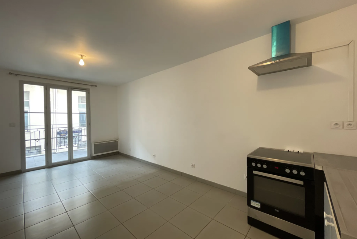 Appartement 2 pièces à vendre à Toulon avec parking 