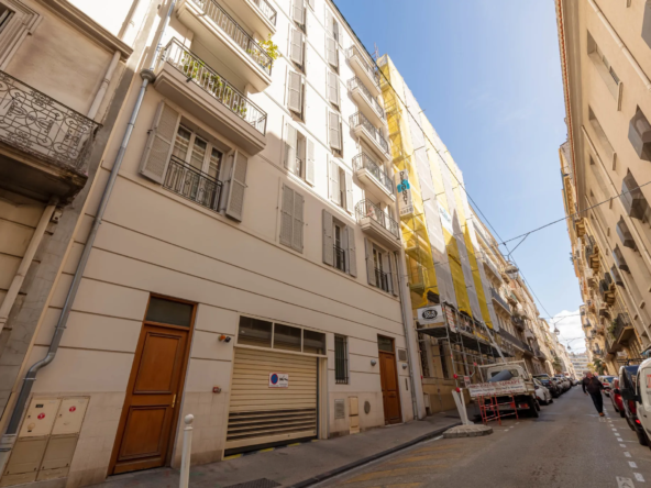 Appartement 2 pièces à vendre à Toulon avec parking