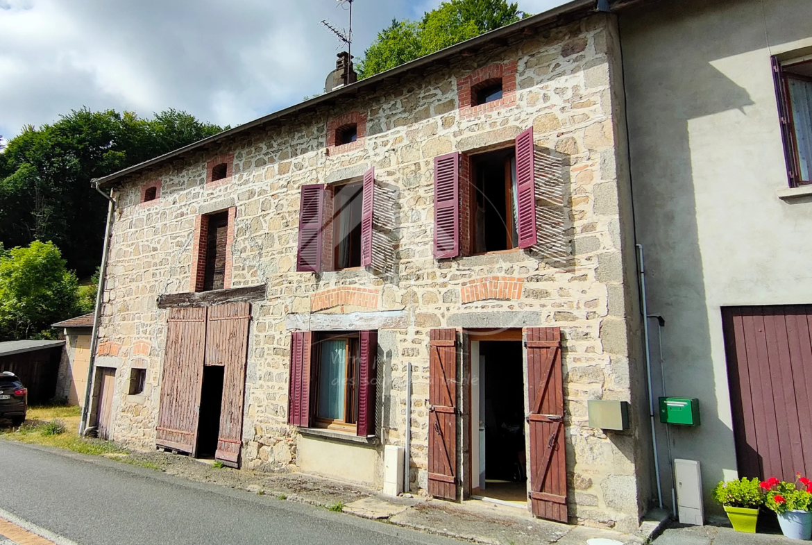 Maison 4 pièces avec terrain à Laprugne pour 49 500 euros 