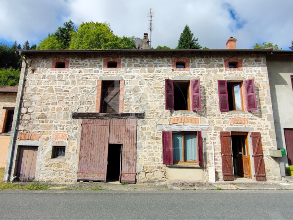 Maison 4 pièces avec terrain à Laprugne pour 49 500 euros