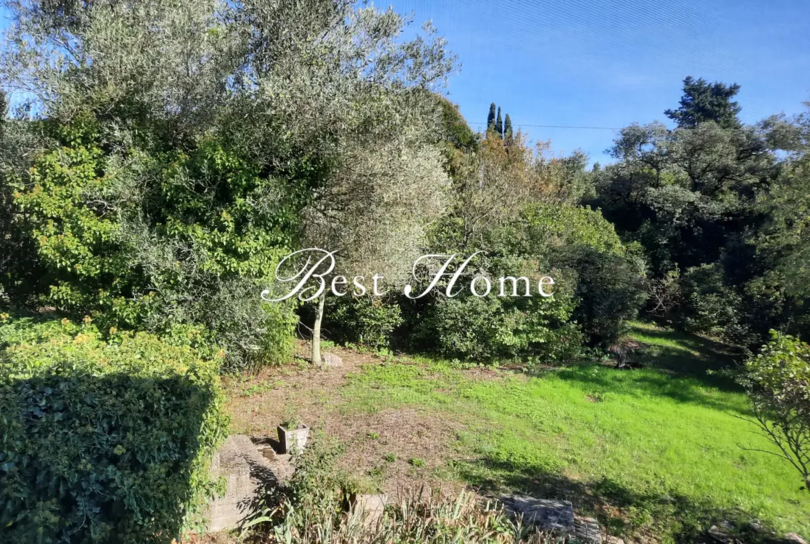 Vente Appartement T3 avec jardin et 2 parkings à Nîmes 