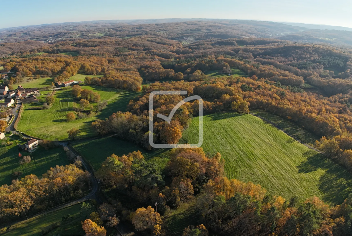 Terrain de 3,6 hectares à vendre en Périgord Noir 