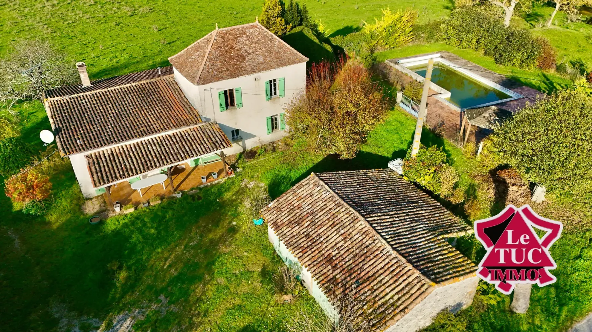 Propriété de campagne avec piscine à Monflanquin 