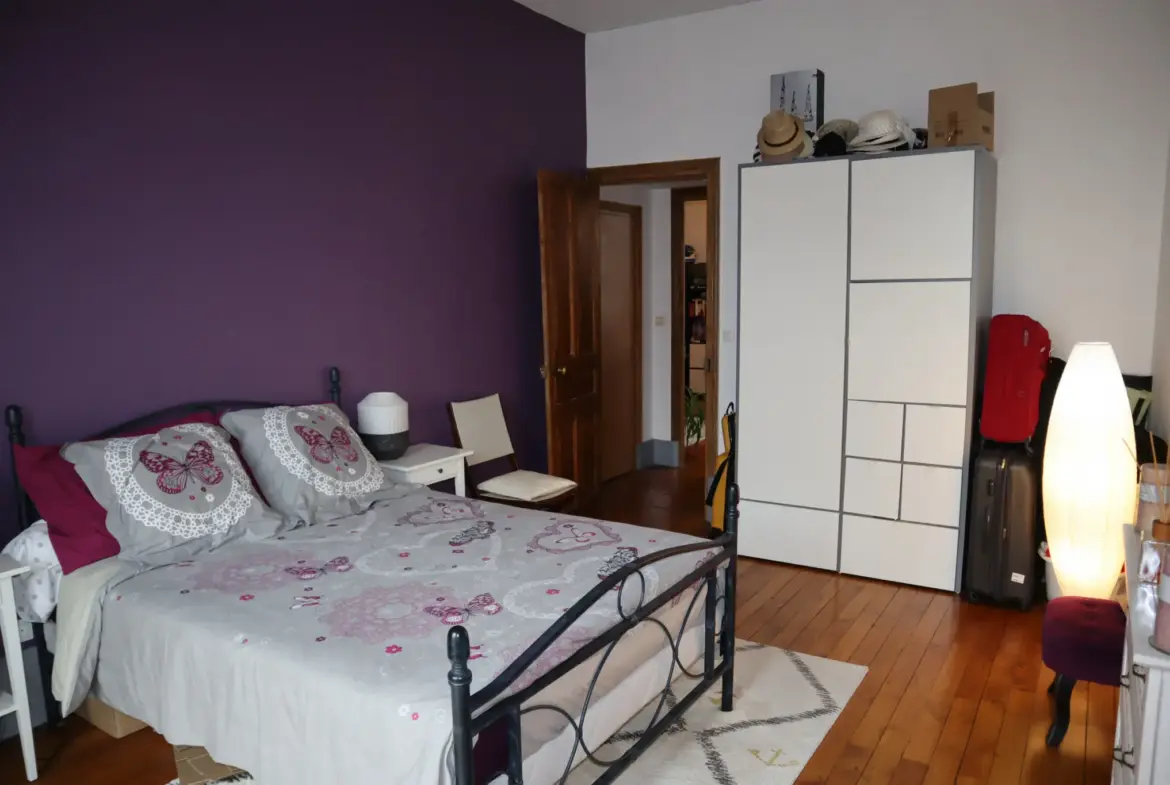 À vendre : Appartement spacieux de 160 m² à Autun 