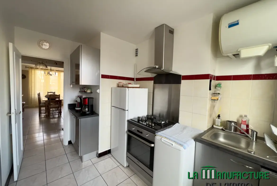 À vendre : appartement T4 avec garage à Saint-Étienne 