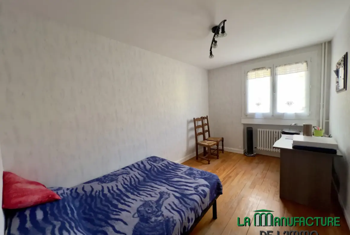 À vendre : appartement T4 avec garage à Saint-Étienne 