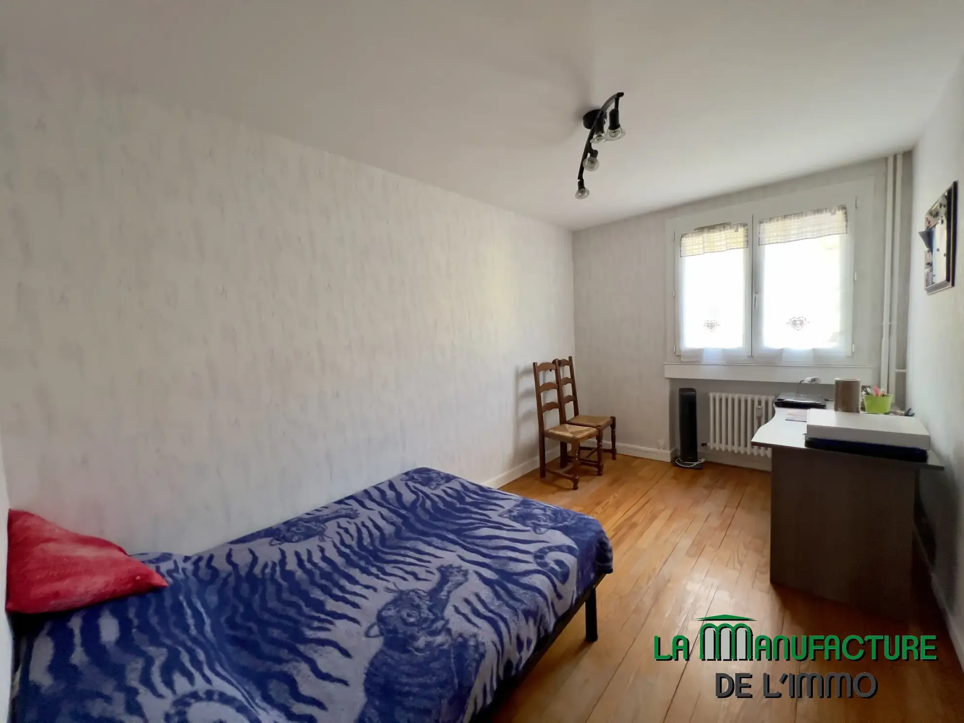 À vendre : appartement T4 avec garage à Saint-Étienne 