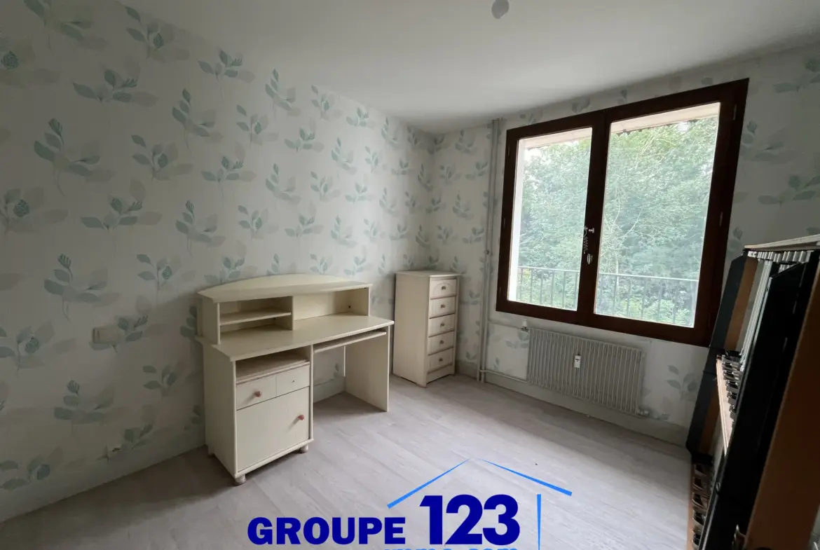 Appartement 4 pièces à vendre à Auxerre 