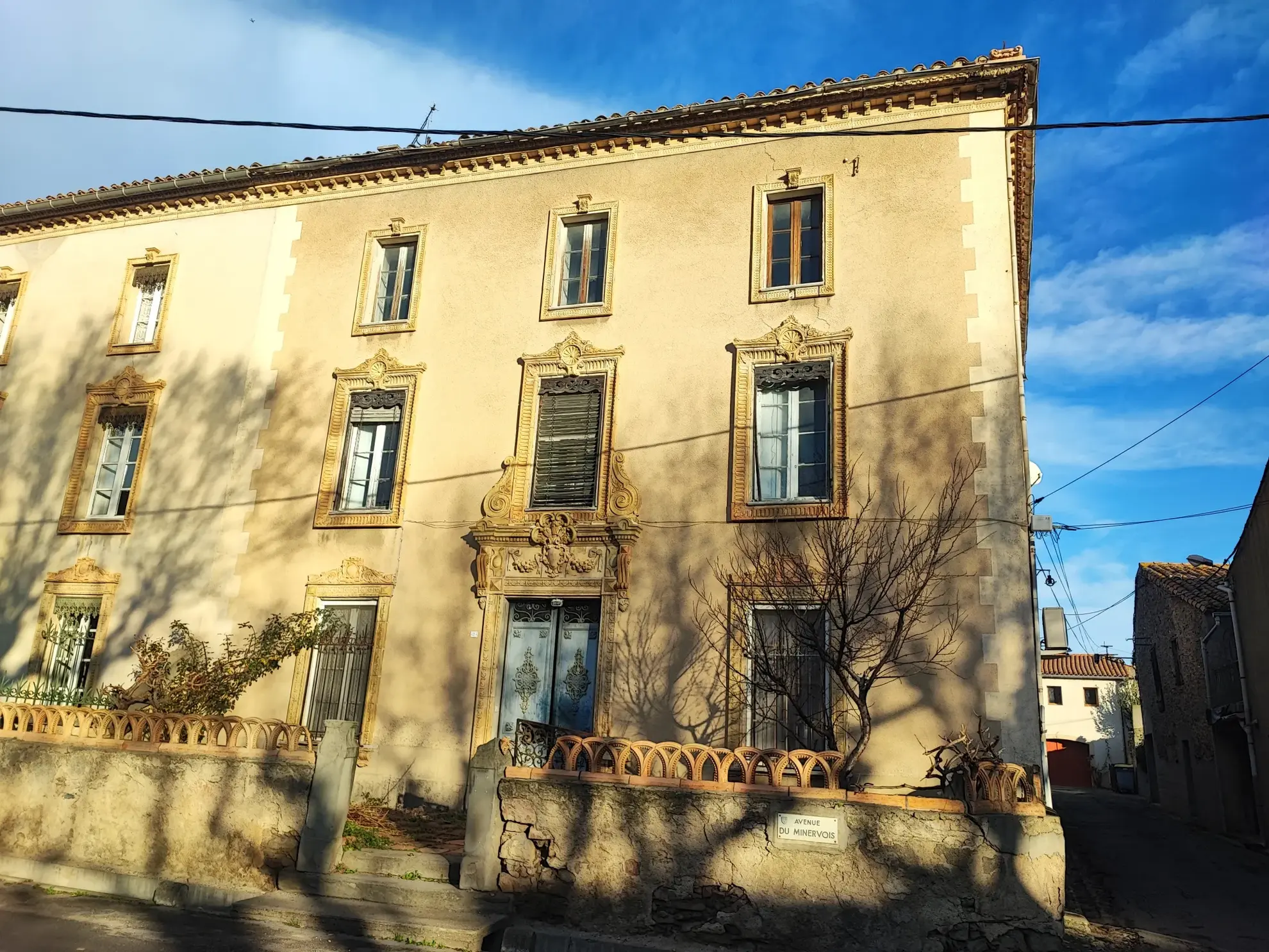 Maison de Maître à vendre à Azille - 96 500 € 