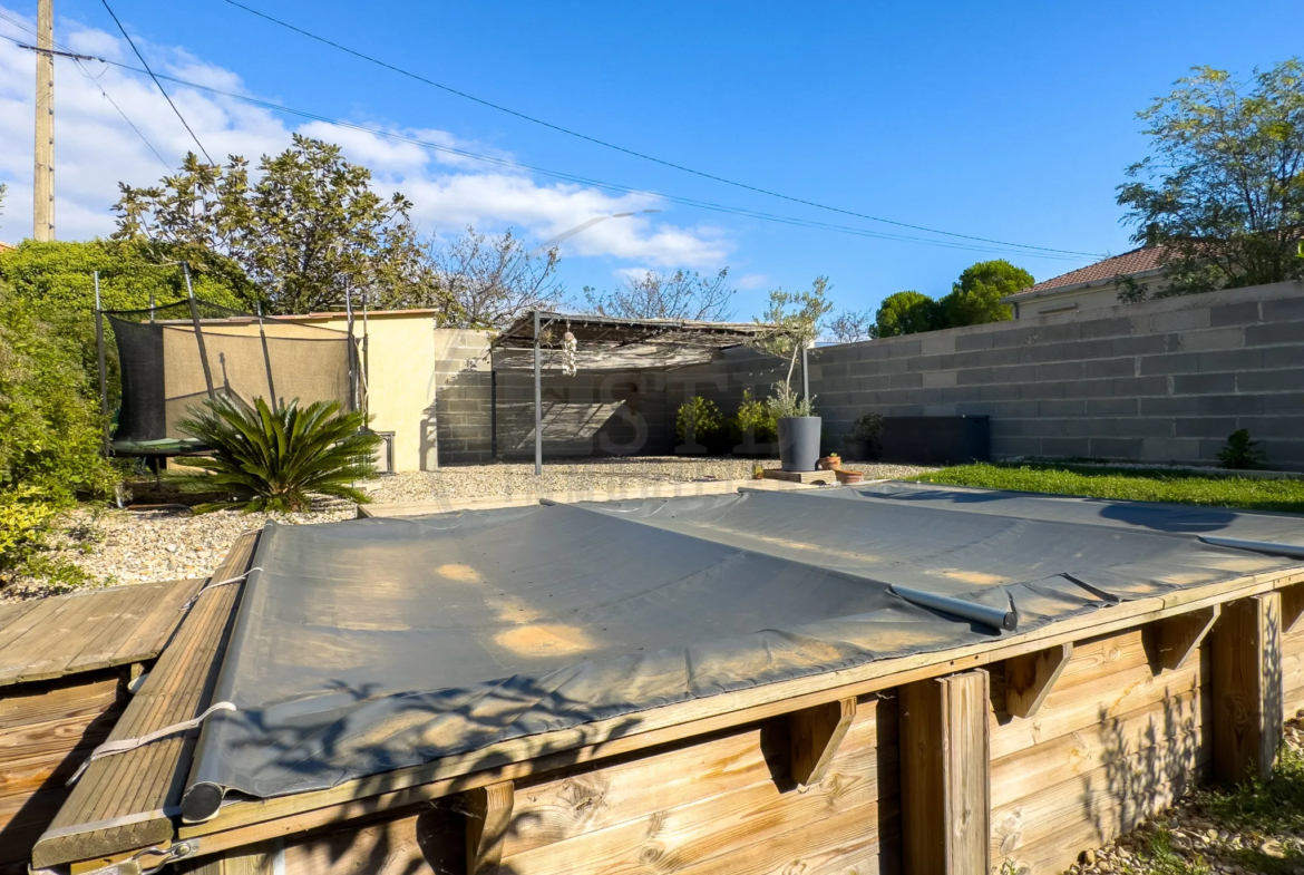 Maison de plain-pied de 77 m² avec piscine à Saint-Julien-en-Saint-Alban 