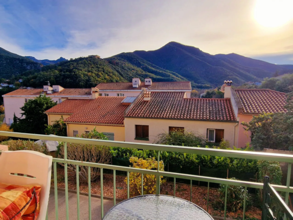 Grand appartement T2 avec balcon et garage à Amélie les Bains