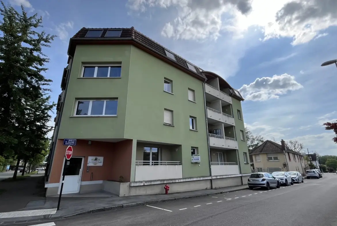 T2 à vendre à Belfort Technopole - Balcon & Parking 