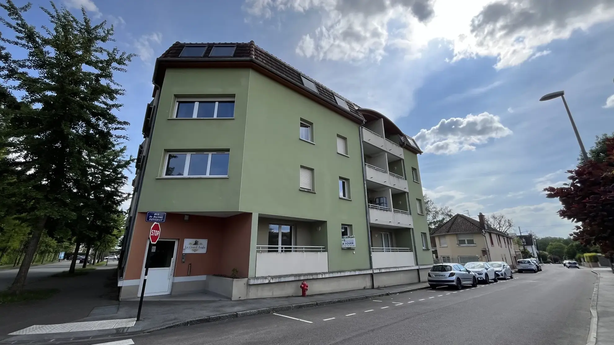 T2 à vendre à Belfort Technopole - Balcon & Parking 