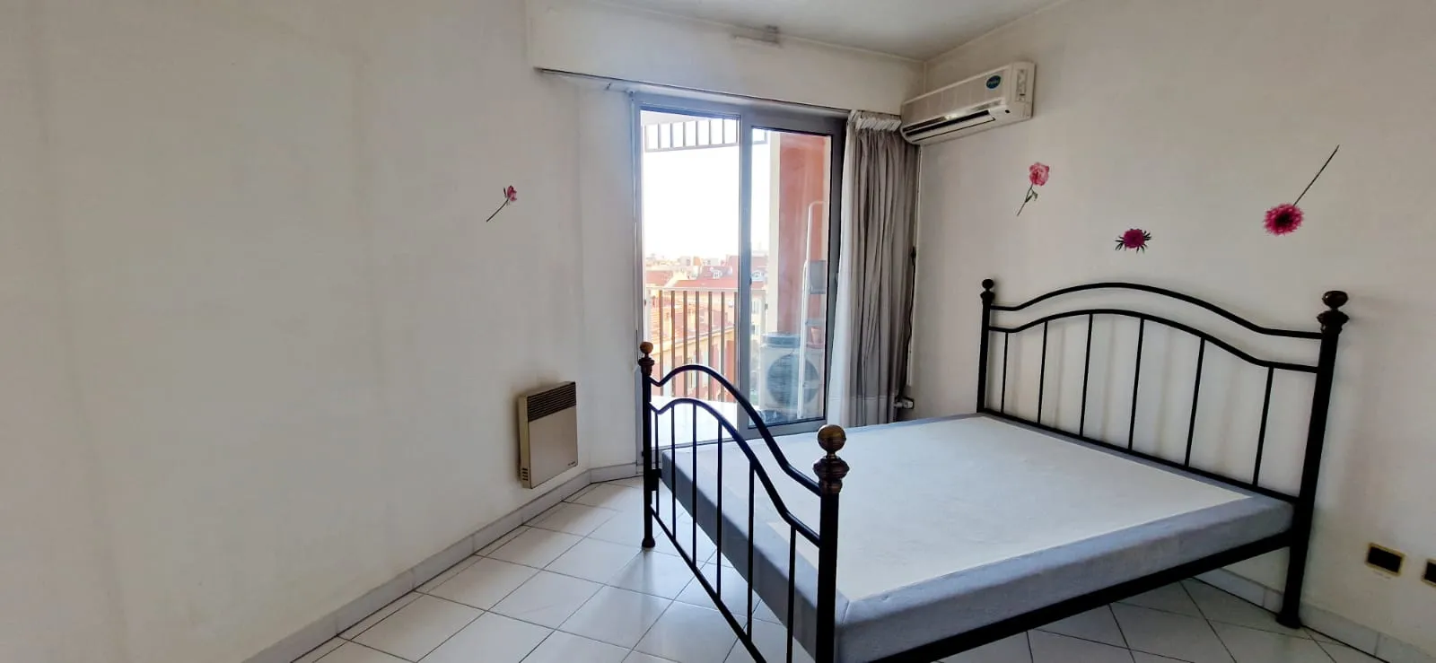 Appartement T2 à vendre dans le quartier du Port à Nice 