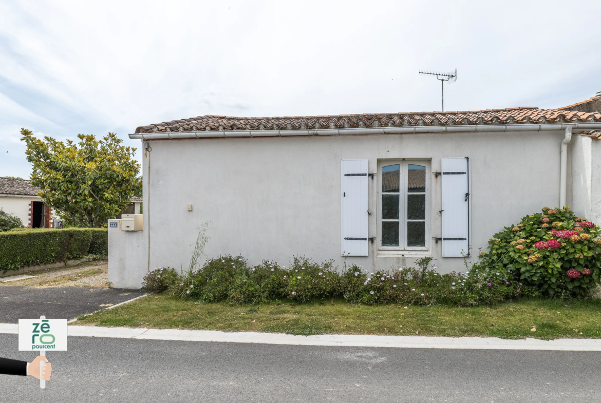 Longère à Longeville sur Mer - 234 900 € 