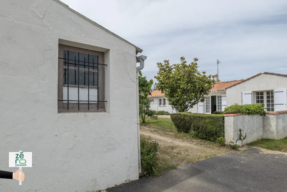 Longère à Longeville sur Mer - 234 900 € 