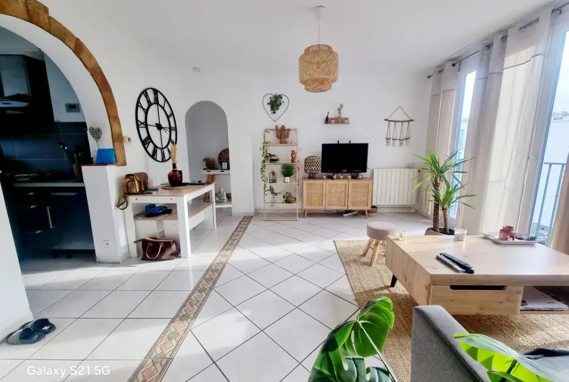 Vente Appartement de TYPE 4 à Vitrolles - 66,80 m² Loué 