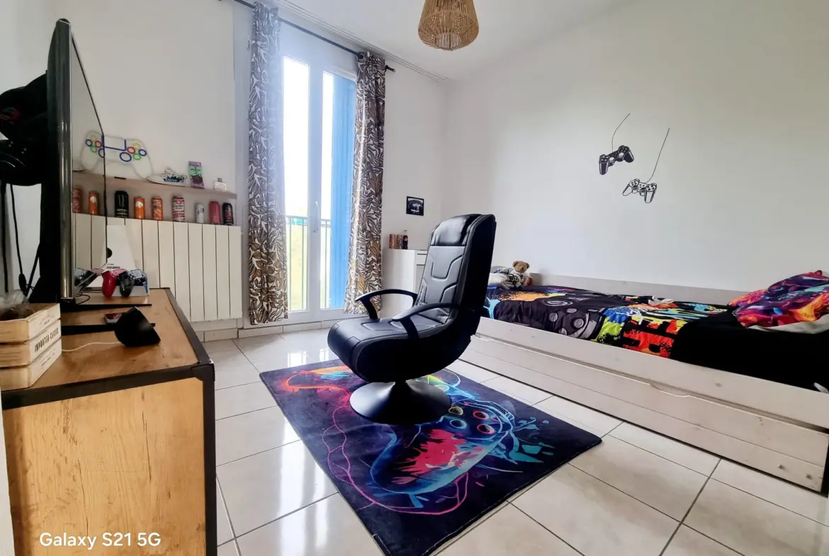 Vente Appartement de TYPE 4 à Vitrolles - 66,80 m² Loué 