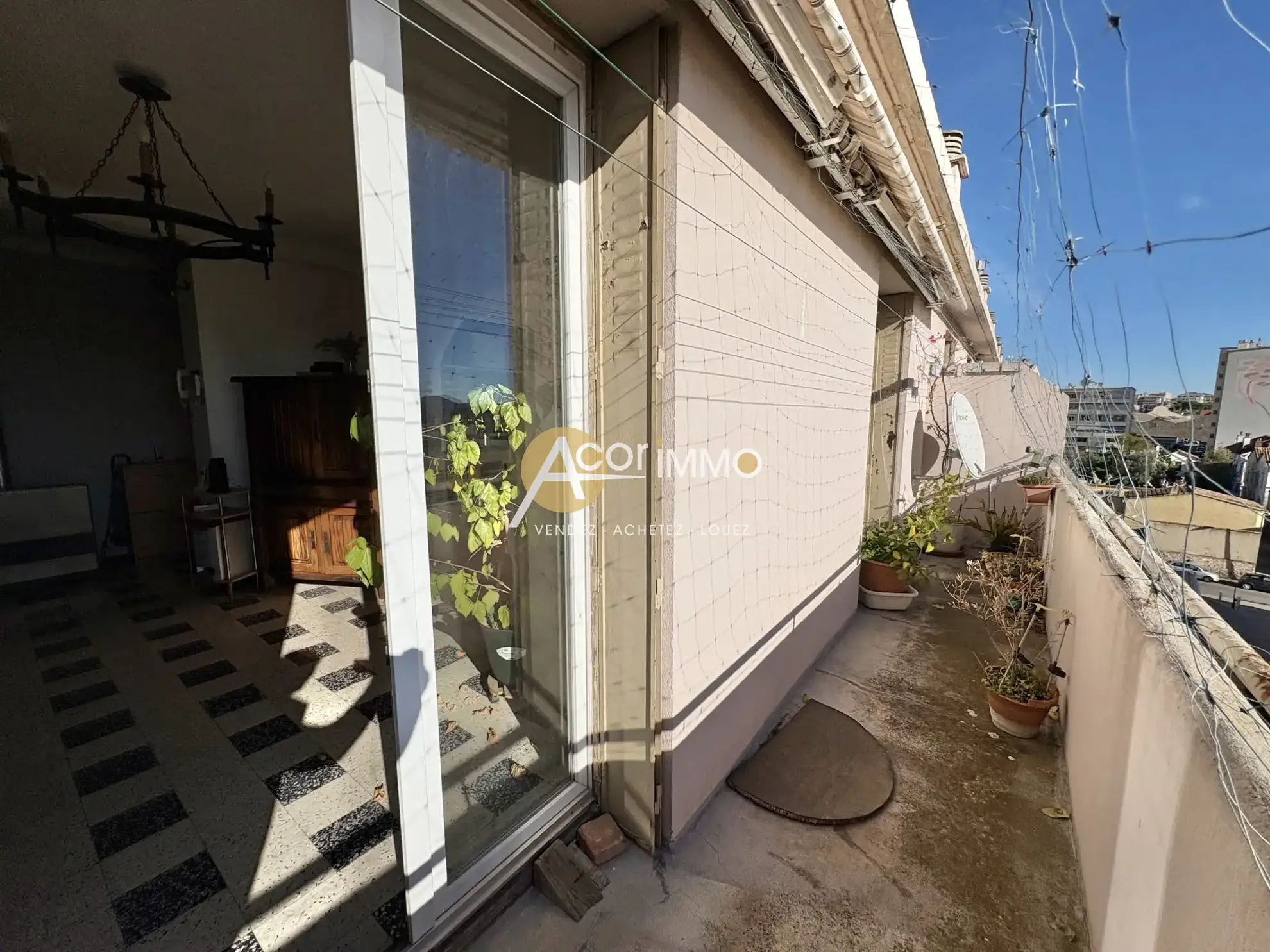 Appartement Type 4 à Vendre à Toulon Est avec Balcon et Cave 