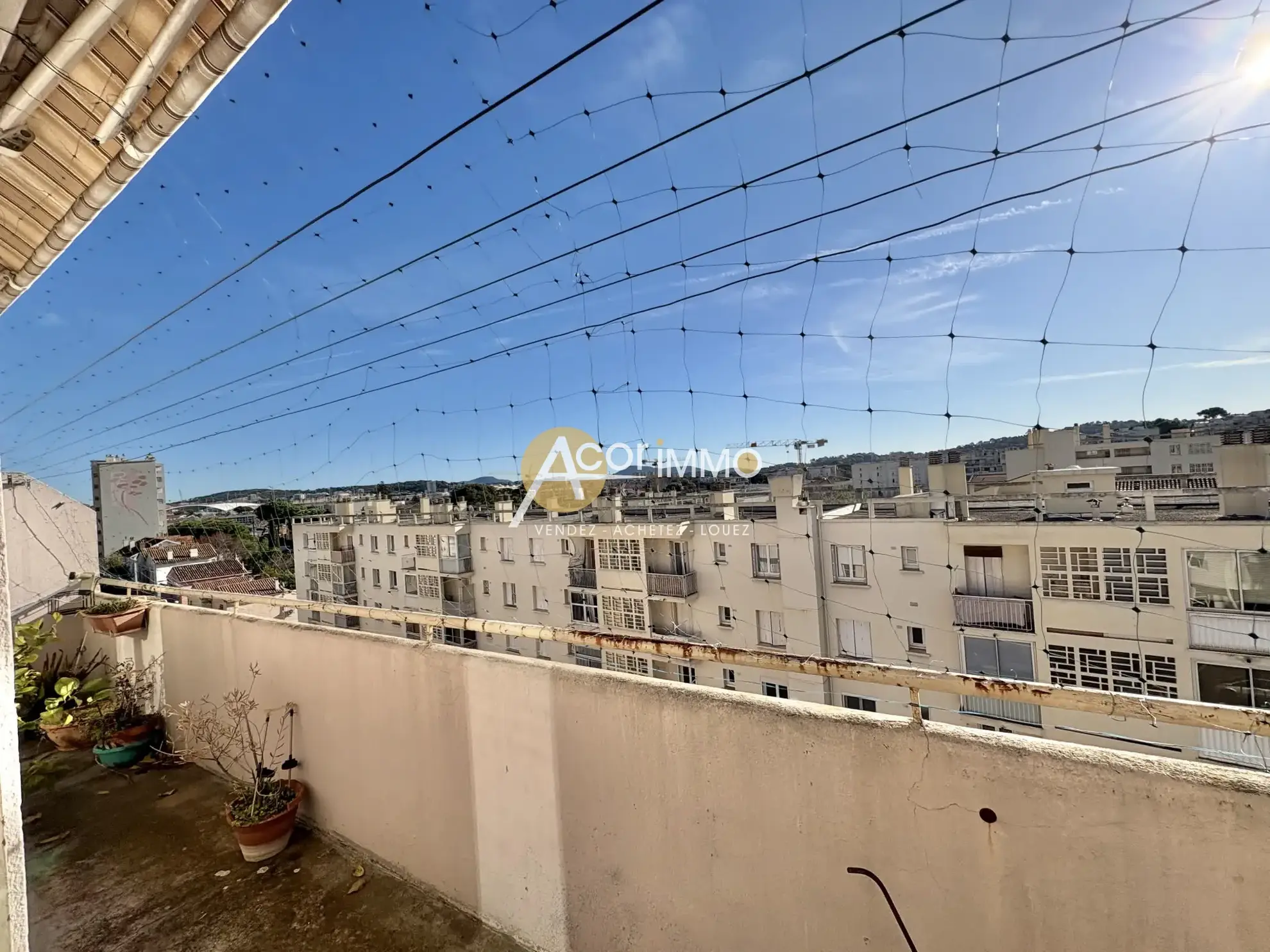 Appartement Type 4 à Vendre à Toulon Est avec Balcon et Cave 