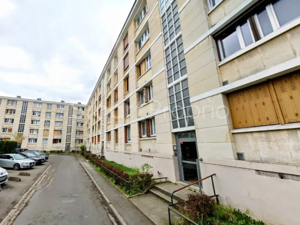 Appartement type 4 avec 3 chambres à Creil, actuellement loué