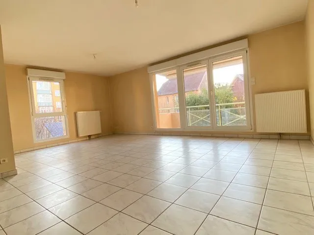 À vendre : Appartement T5 avec balcon et garage à Belfort 