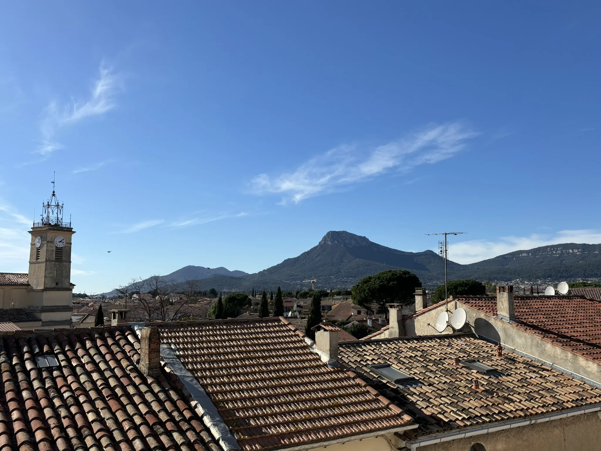 Appartement lumineux à vendre au centre de La Crau 