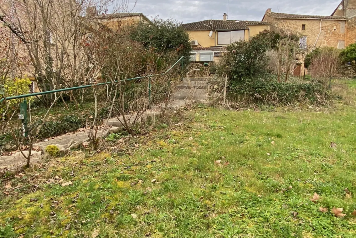 Maison spacieuse à vendre à Lacapelle-Biron, proche de Monflanquin 