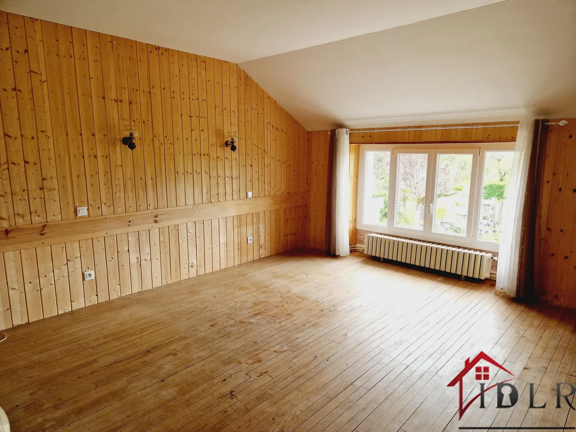 Maison spacieuse de 189 m² avec 4 chambres à Pressigny 