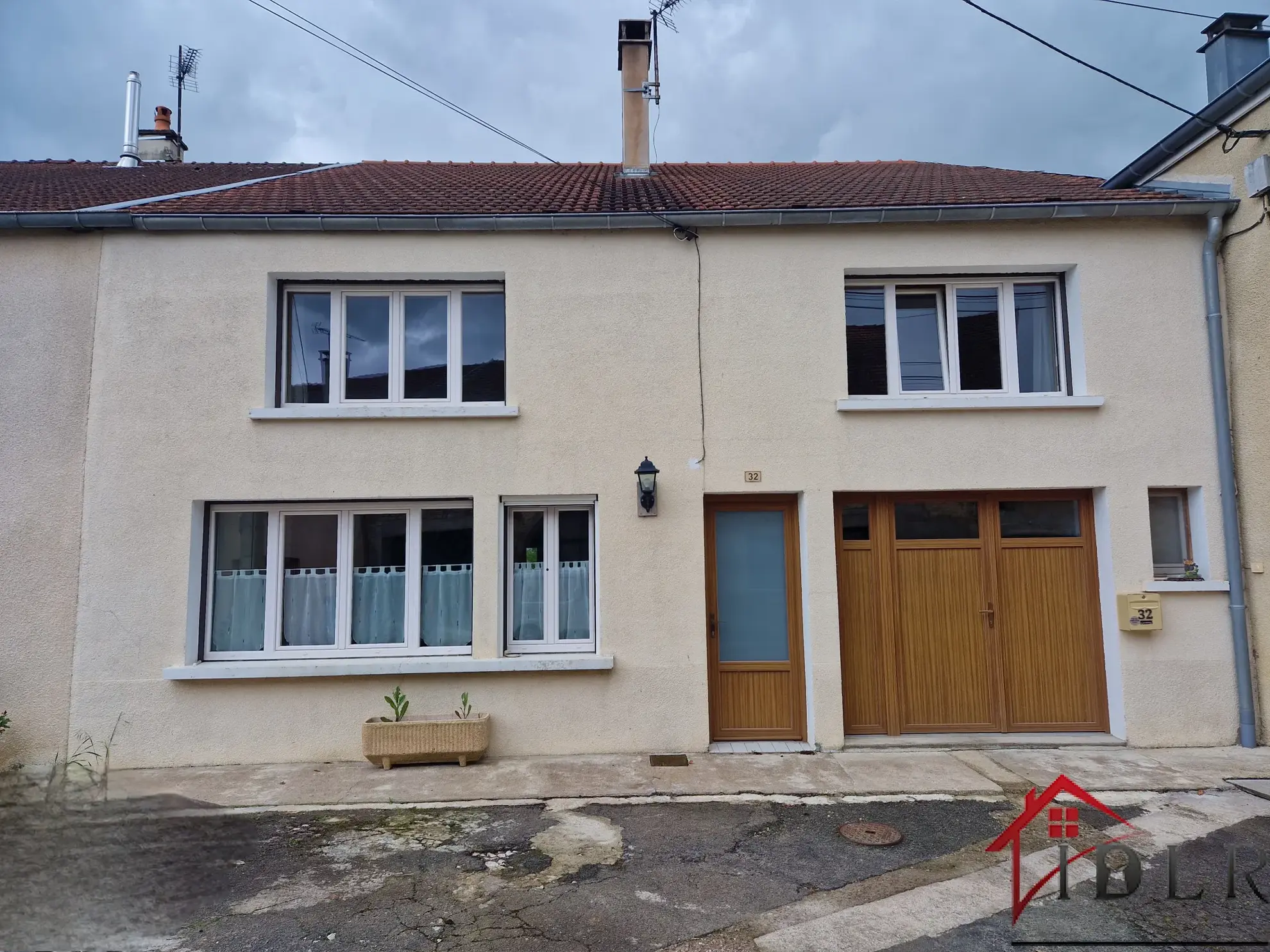 Maison spacieuse de 189 m² avec 4 chambres à Pressigny 