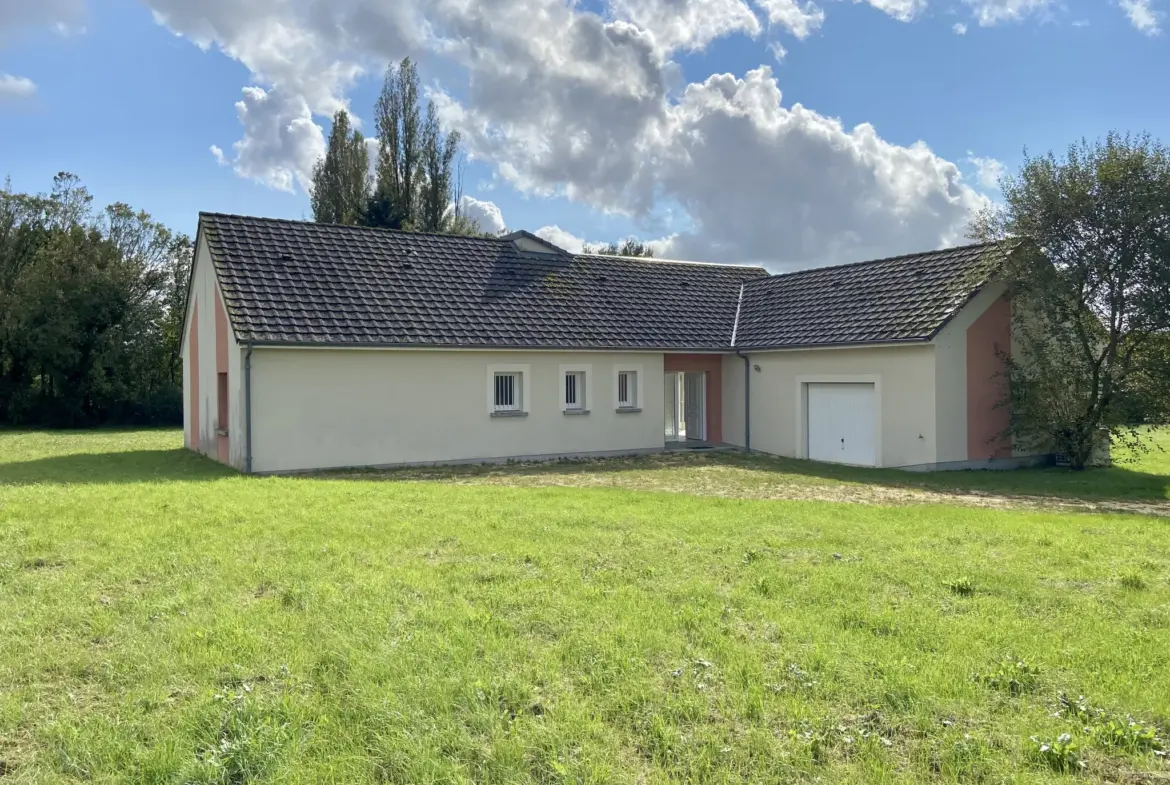 Maison plain-pied unique à vendre à Vierzon - Quartier Golf 