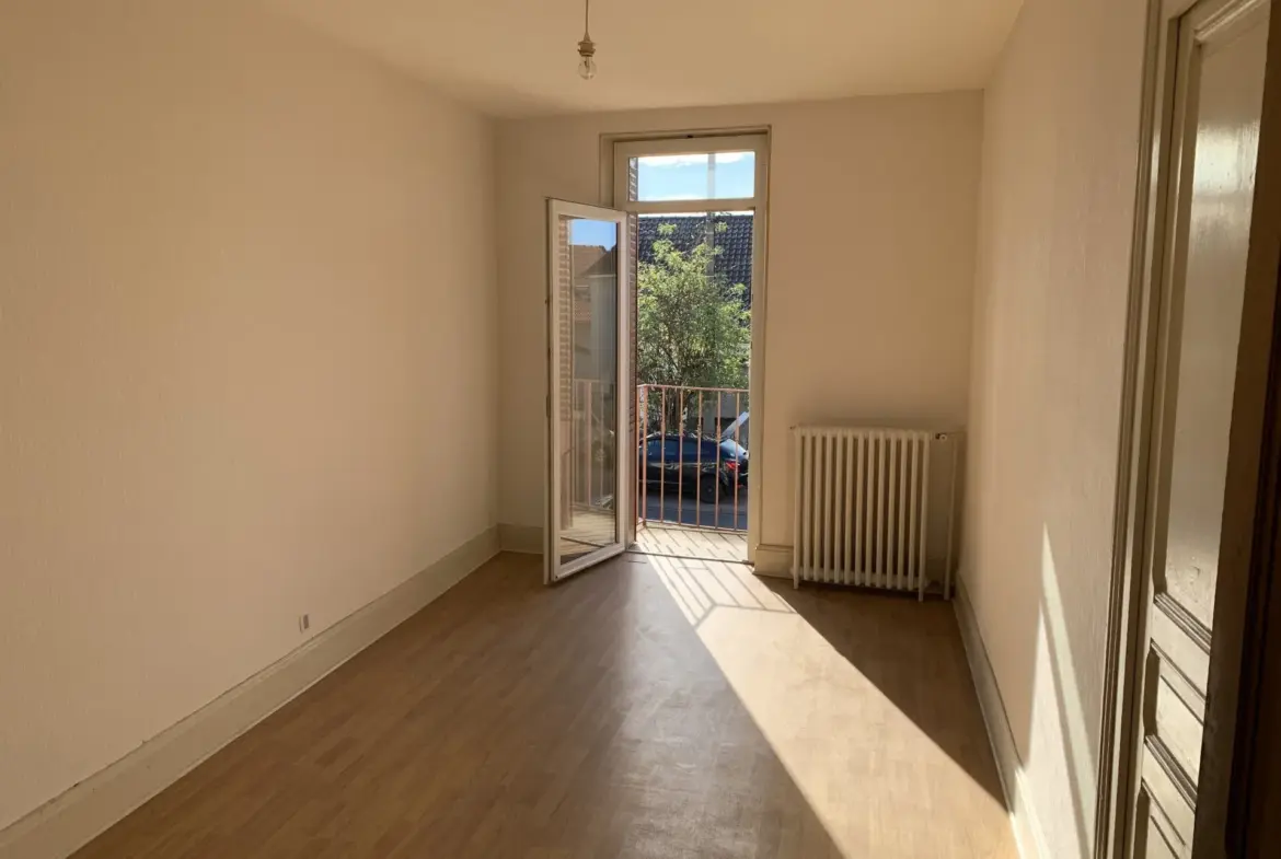 Maison à rénover à vendre à Abrest, 82.83 m² - 88 000 € 