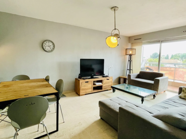 Vente appartement 2 pièces 49 m² avec terrasse à Le Cannet