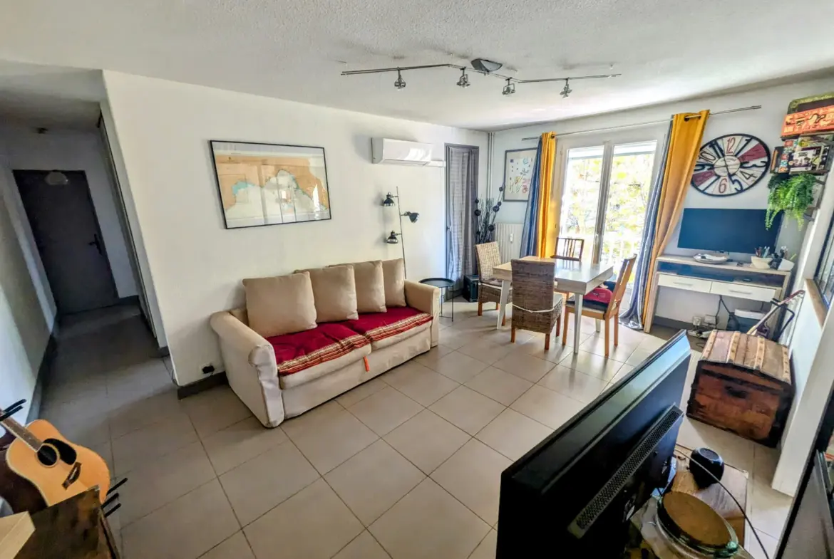 Appartement T3 rénové de 68 m² à Toulon Est avec commodités à pied 