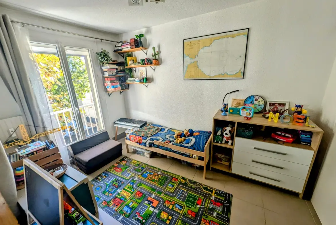 Appartement T3 rénové de 68 m² à Toulon Est avec commodités à pied 